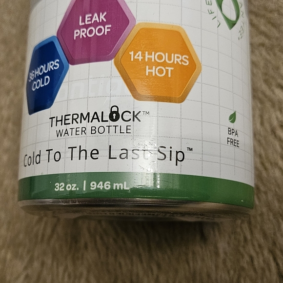 NEW Contigo Matterhorn Vaccuum-Insulated Stainless Steel Water Bottle, 32 oz - Picture 6 of 8